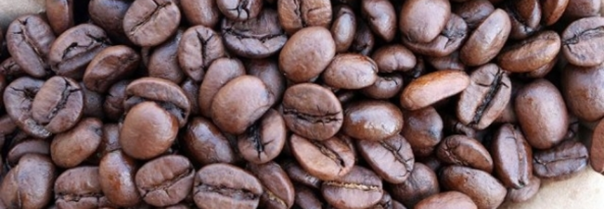 Café: Bolsa de Nova York estende ganhos nesta manhã de 4ª feira e se aproxima de US$ 1,40/lb