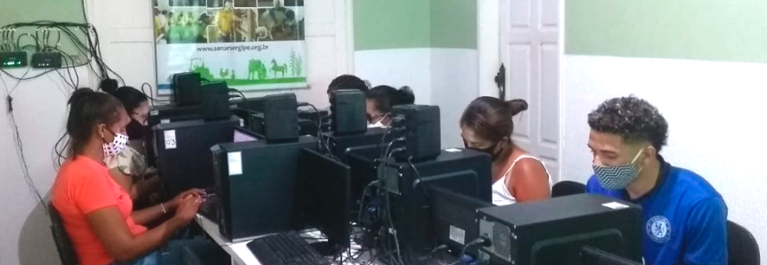 Senar/SE realiza curso de informática no município de Indiaroba
