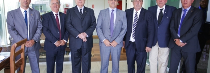 CNA recebe vice-presidente de Agronegócios do Banco do Brasil