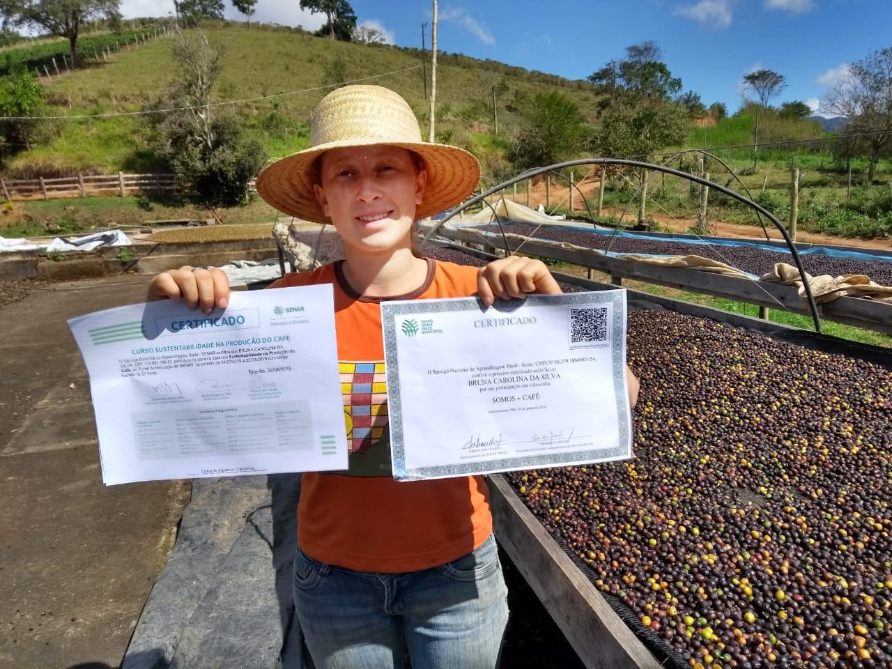 Jovem cafeicultora de Fervedouro (MG) é finalista de prêmio internacional - SENAR MINAS