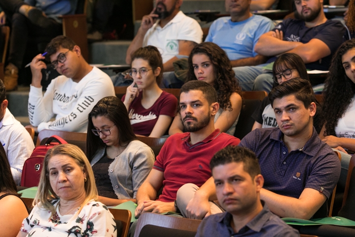 Em torno de 80 pessoas entre técnicos e estudantes participaram do workshop.