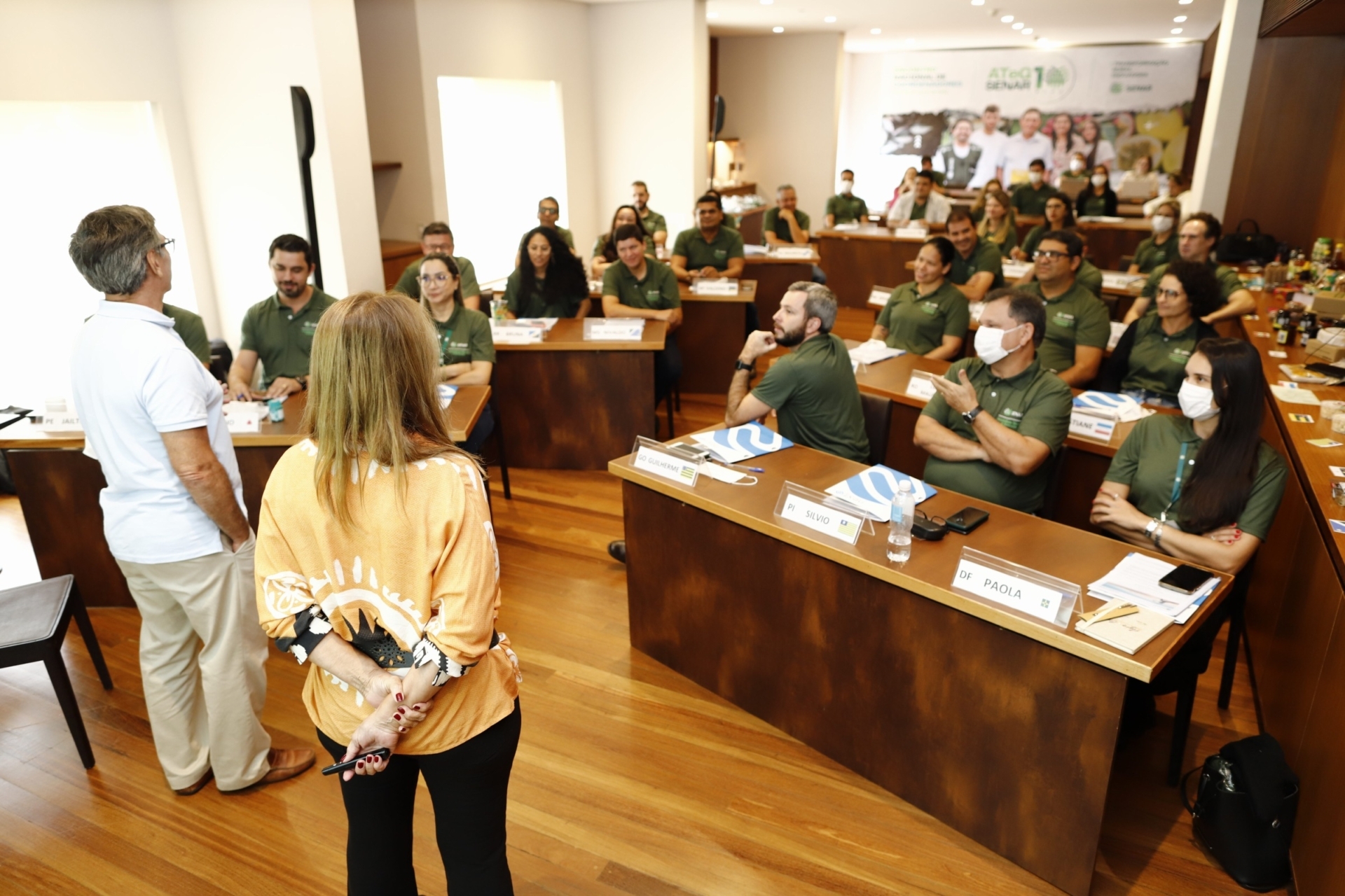 Coordenadores participam de treinamento em Brasília.