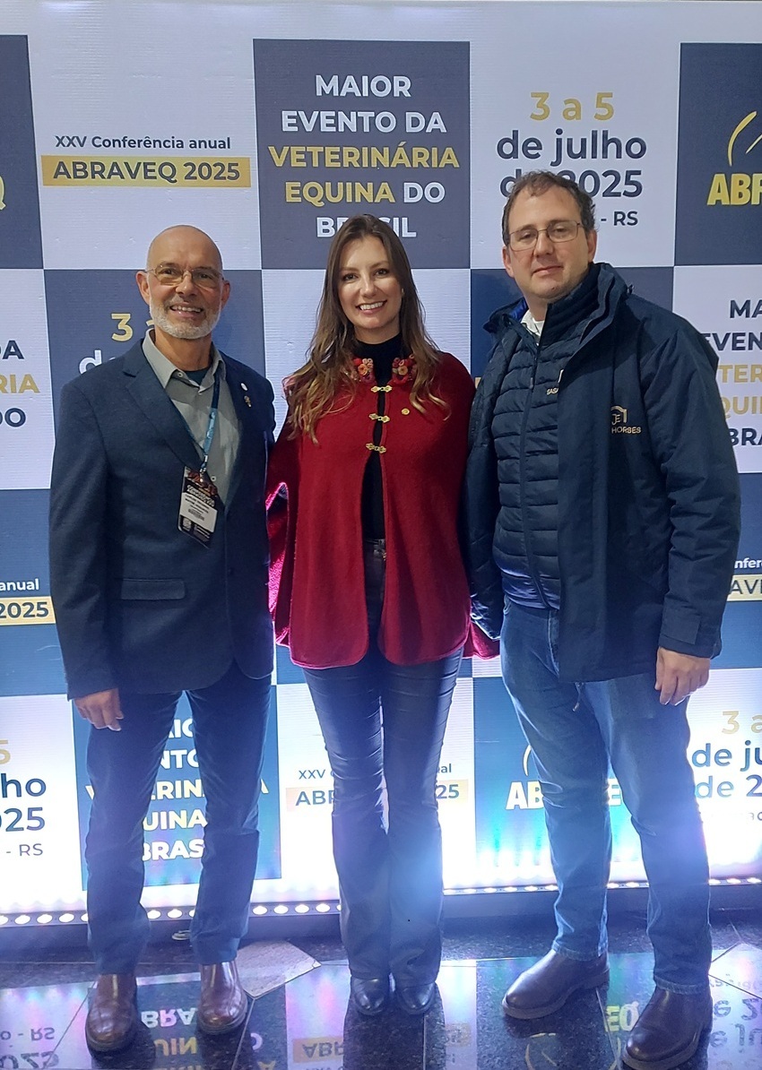 Assessora técnica da CNA com representantes de entidades do setor