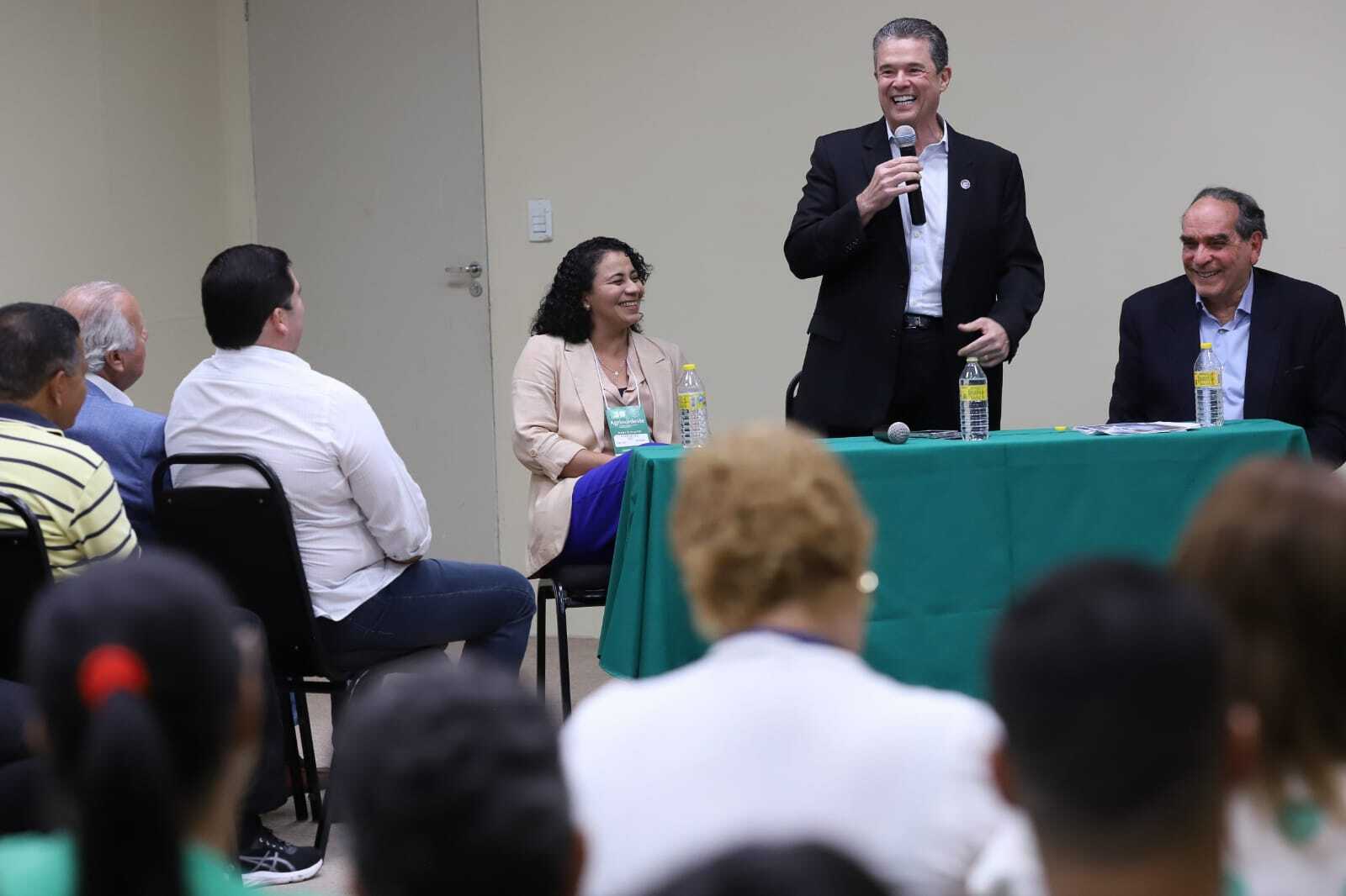 André de Paula lidera palestra na 30ª Agrinordeste