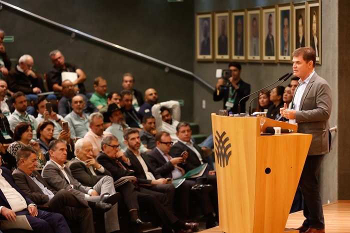 Presidente da Faemg, Antônio de Salvo