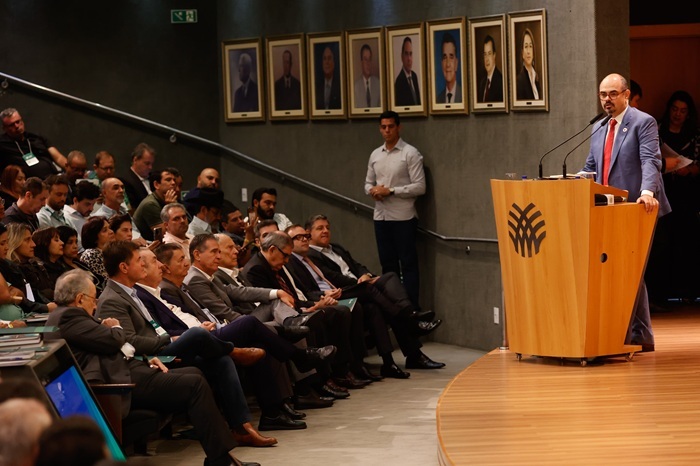 Governador em exercício, Matheus Simões