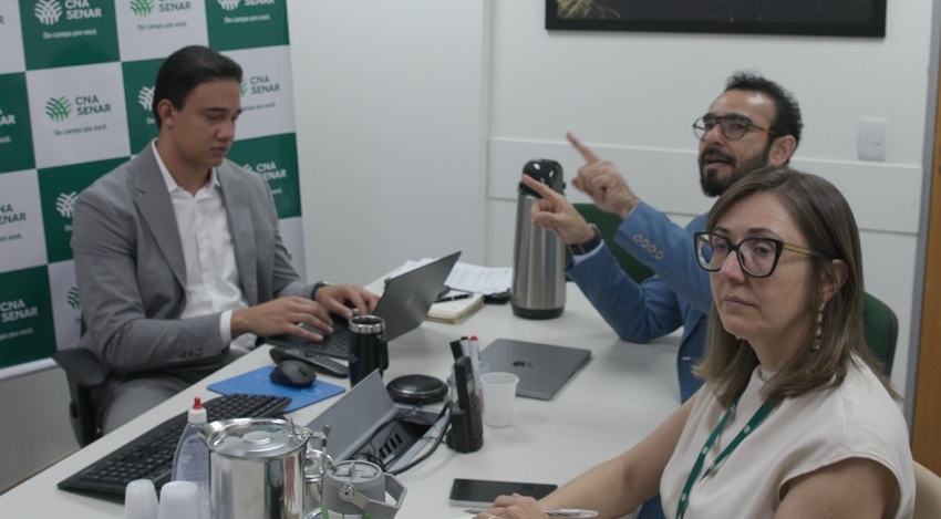 CNA discute alternativas para aquisição e uso de máquinas agrícolas para soja e milho