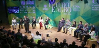Presidenciáveis apresentam na CNA propostas para o setor agropecuário