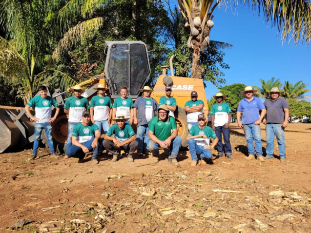 08 10 ago operacao de pa carregadeira instrutor renato bizerrao 24