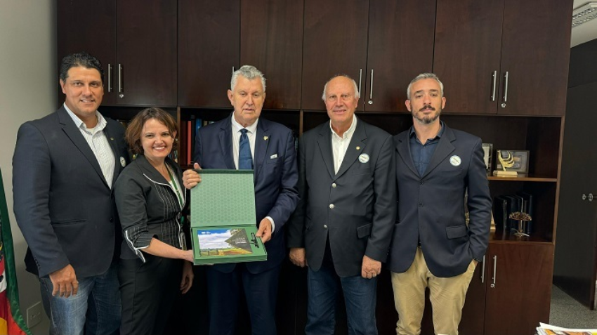 Reuniao Leite Camara