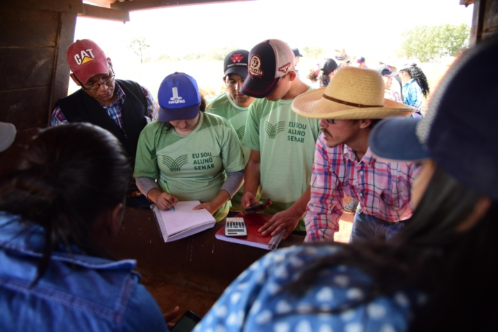 Aula pratica Centro de Excelencia Curso Tecnico em Agronegocio 70