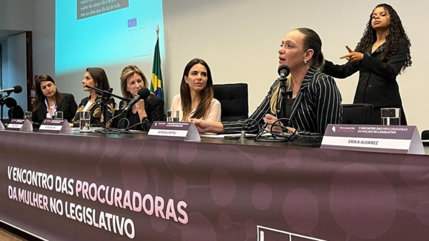 Comissao Nacional das Mulheres