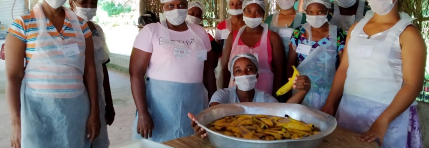 Curso de processamento da banana do Senar/MS busca melhorar renda e qualidade de vida de mulheres em Corguinho