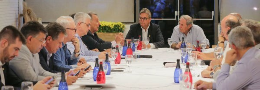 Presidente da CNA participa de reunião da Federação das Associações Rurais do Mercosul (Farm)