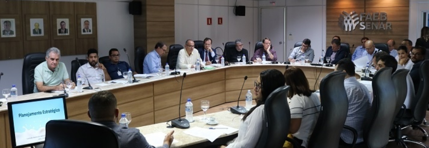 Comissão Baiana da Cadeia Produtiva do Leite se reúne na sede do Sistema Faeb/Senar