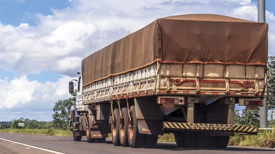 Preço do frete rodoviário registra queda no Paraná