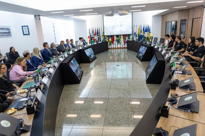 VISITA ALUNOS ESPM E LINK SCHOOL