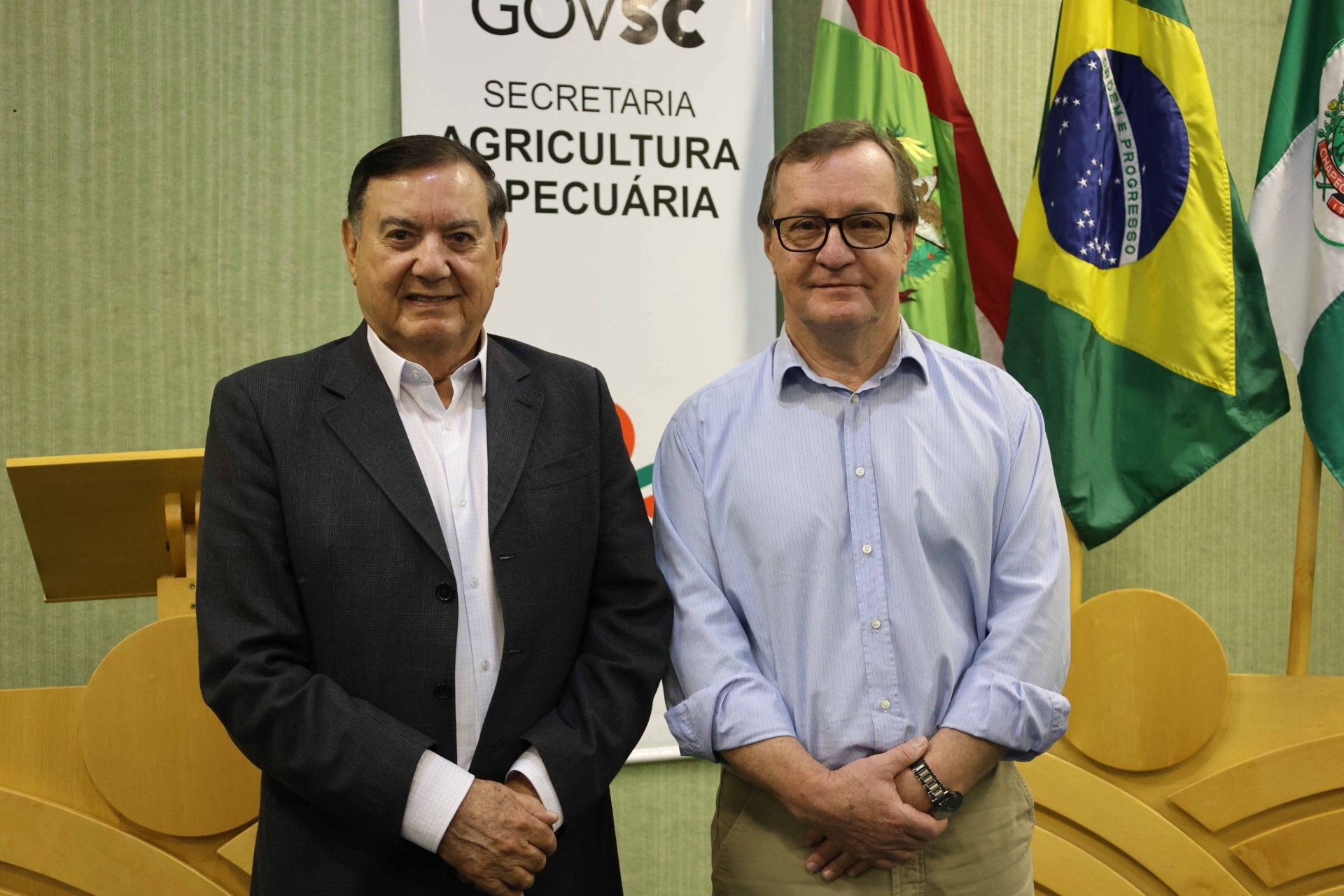 Faesc e Conseleite cobram ações do governo para frear crise na cadeia produtiva do leite