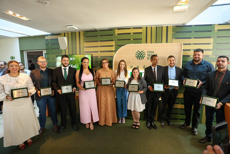 Senar entrega Prêmio ATeG a produtores, técnicos e supervisores