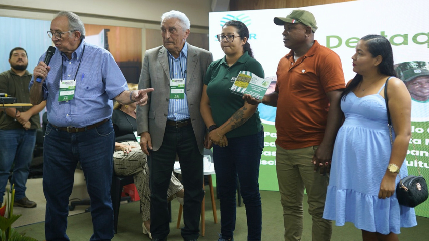 Ateg homenageia produtores de destaque do ano de 2025 em Horticultura