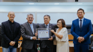 Presidente do Sistema FAEPA/ SENAR, Mário Borba, recebe título de Cidadão Paraibano em cerimônia emocionante, na Assembleia Legislativa