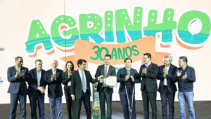 Sistema FAEP recebe menção honrosa da Alep pelos 30 anos do Agrinho