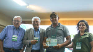 Ateg homenageia produtores de destaque do ano de 2025 em Bovinocultura de Leite