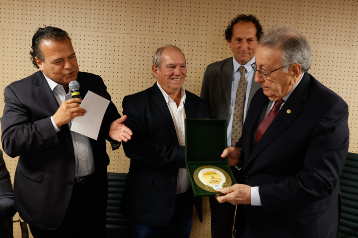 5c986803 565f 4765 87b7 99d40e627f01