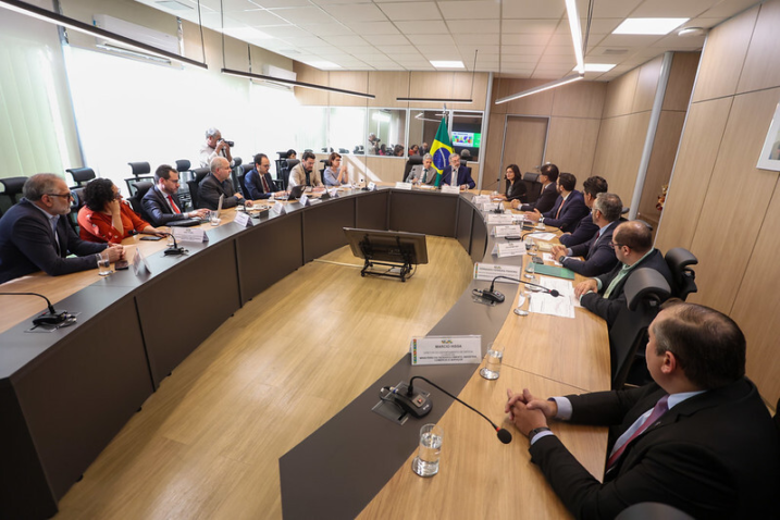 54906675975 f126415810 c