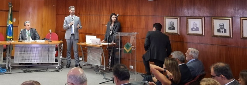 CNA debate financiamento do agro em evento no Rio de Janeiro