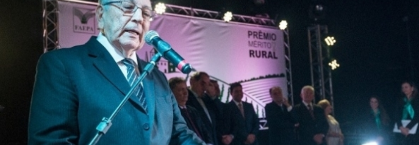 Presidente da CNA recebe Prêmio Mérito Rural na Paraíba