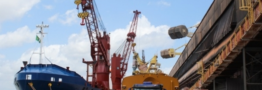 Movimentação de cargas no Porto de Santos registra recorde em março
