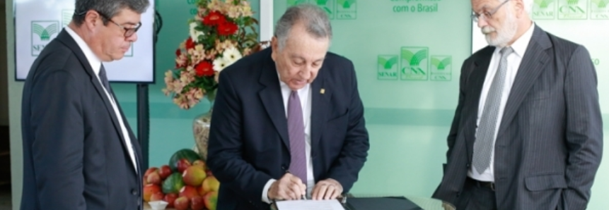 Acordo assinado na CNA vai promover a exportação de frutas brasileiras