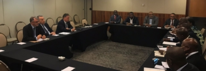 Presidente da CNA e Blairo Maggi reúnem-se com ministro da Agricultura de Angola