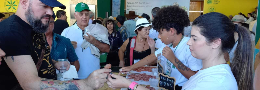 Público da Agrishow participa da escolha do melhor salame artesanal