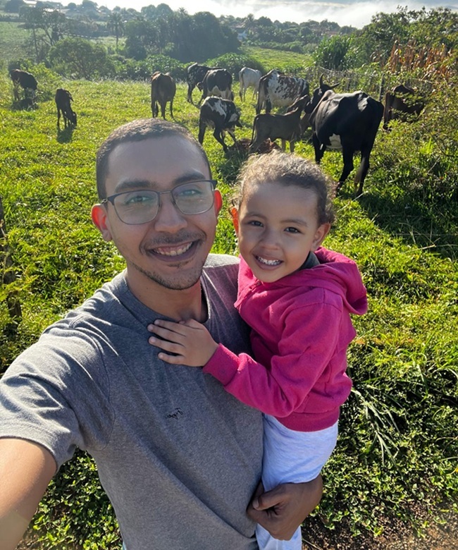 "Ela é a minha motivação para tudo isso que venho construindo”, afirma o estudante sobre a filha Heloísa.