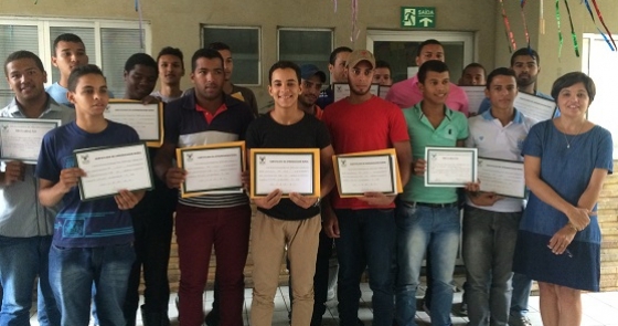 SENAR/PE capacita jovens em mecânica de tratores