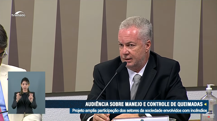 Rodrigo Justus em audiência no Senado. 