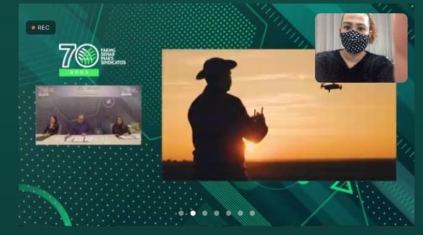 Regiane colou grau no curso Técnico em Agronegócio de forma virtual devido à pandemia da Covid-19..